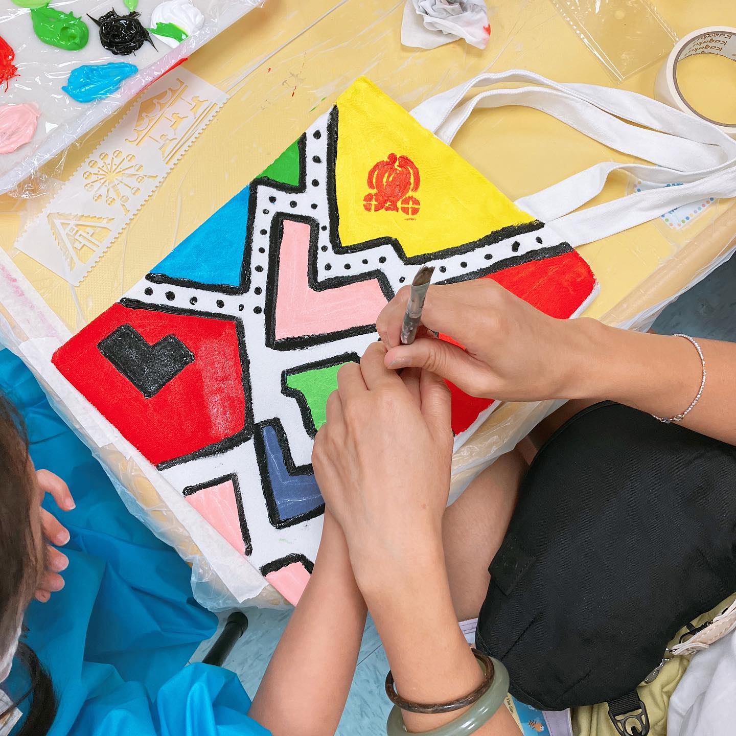 香港塑膠彩畫畫班